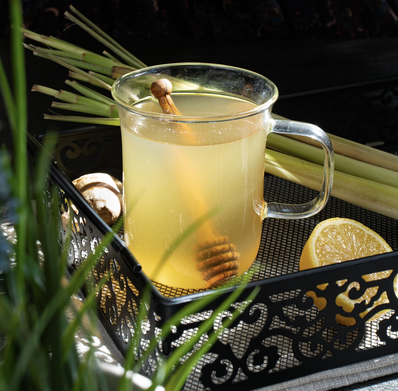 How Lemongrass and Ginger Tea May Prevent Chronic Diseases, Fight Cancer, and Support Digestion