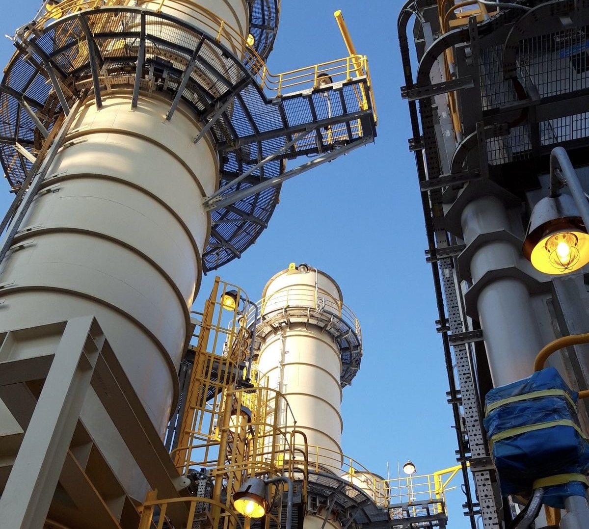 Oil Prices Surge as Israel–U.S. War with Iran Escalates